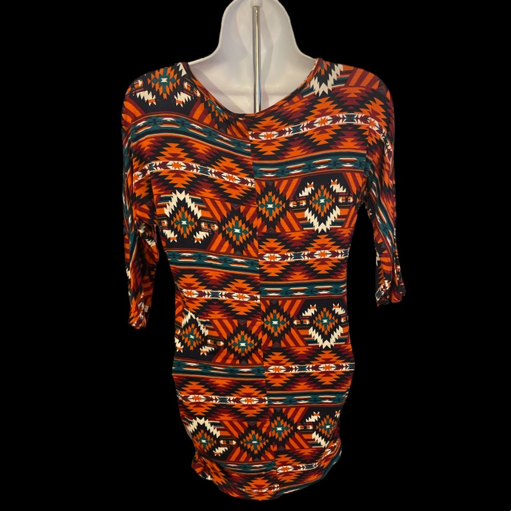 Gorgeous Rue21 Aztec Style Blouse - Picture 2 of 7
